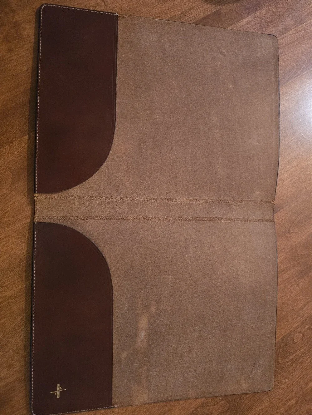 Vtg Brown Leather Portfolio with gold stamp 
